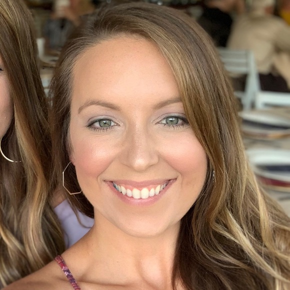 Meet your Posher, Wendy - Picture 1 of 1